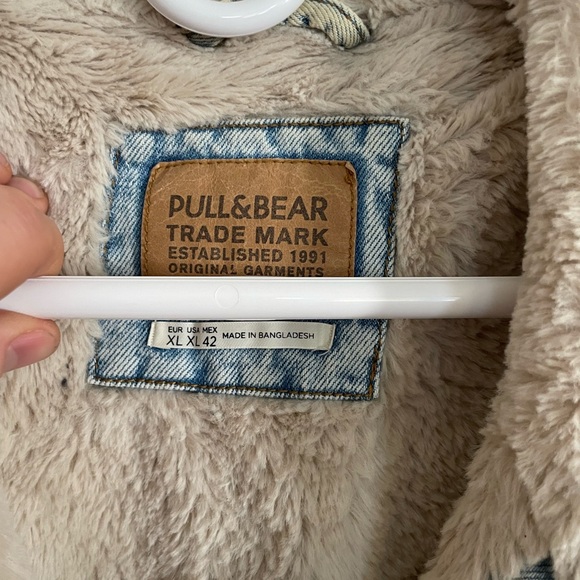 Pull and Bear Denim jacket - Picture 7 of 7